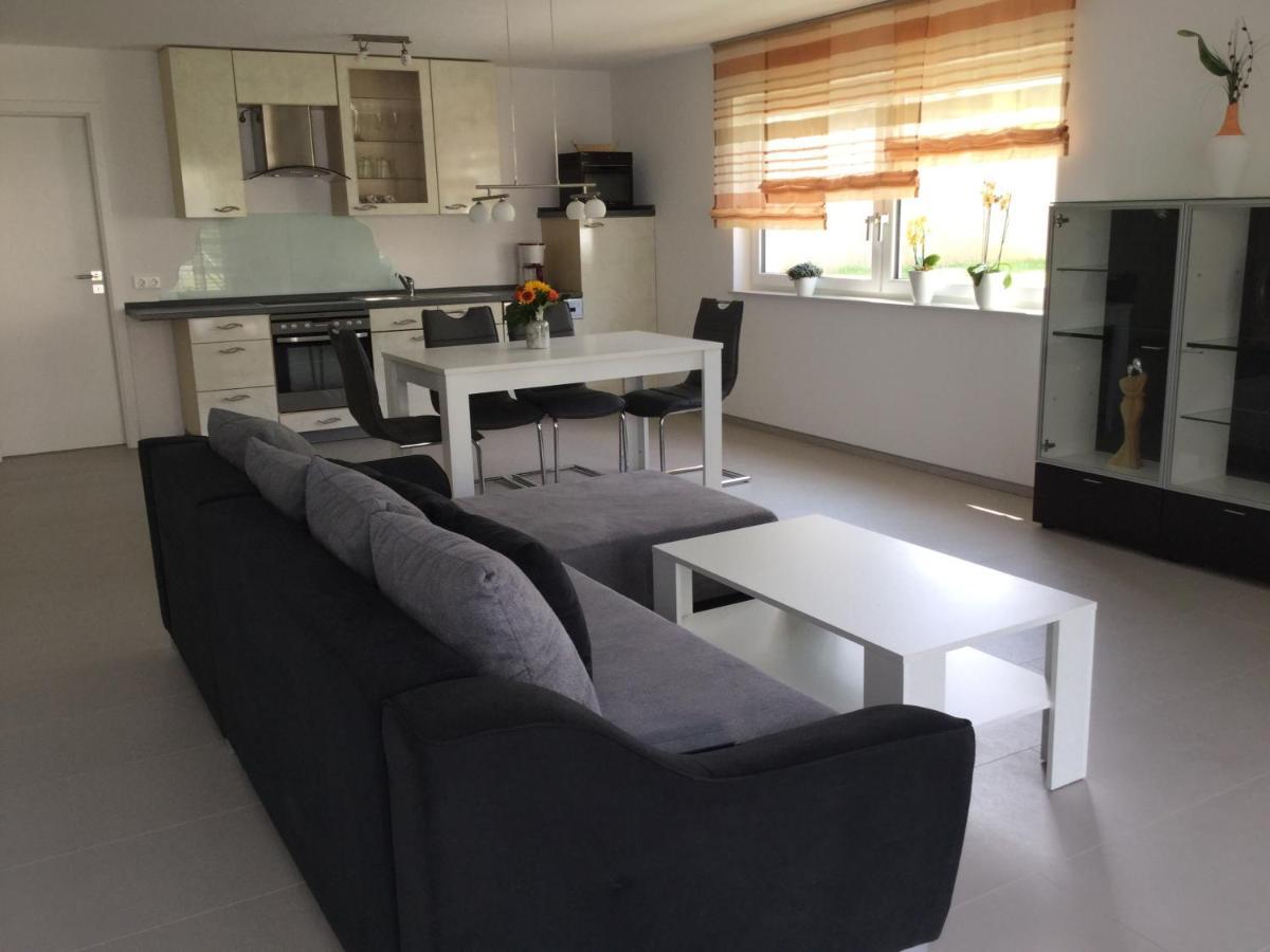Apartment Am Etzelbach Балинген Экстерьер фото